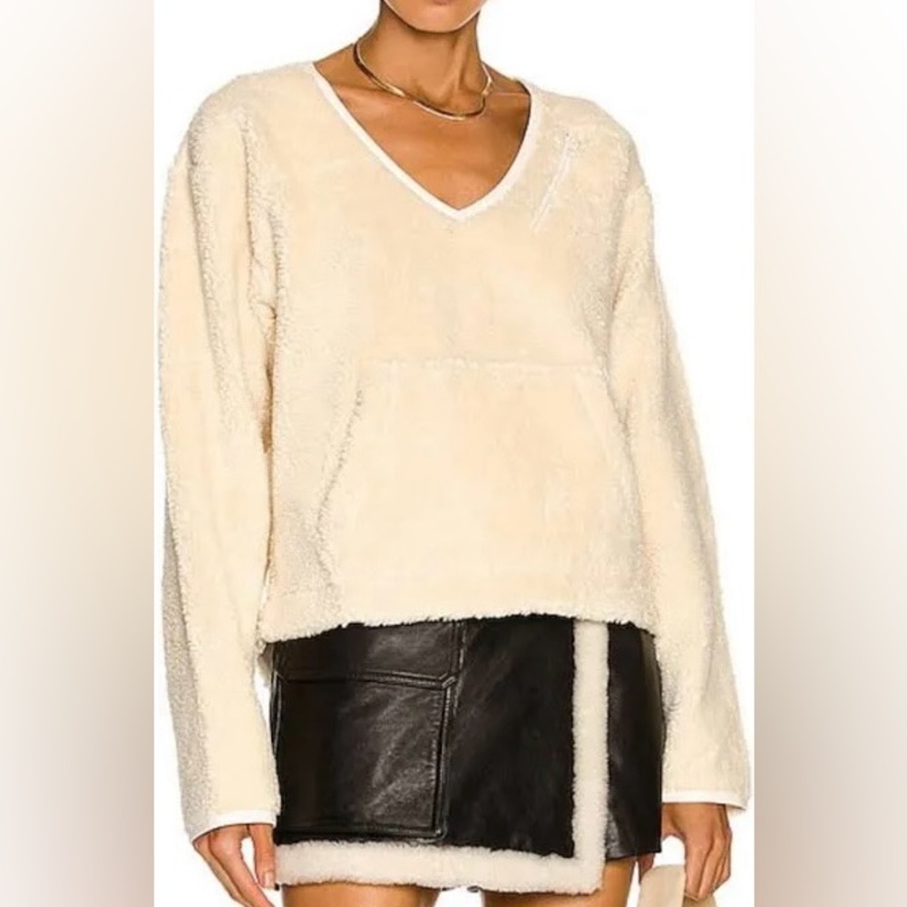 HELMUT LANG
Shaggy V Neck Sweater